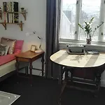 Πανσιόν Bed & Waffles, 2*