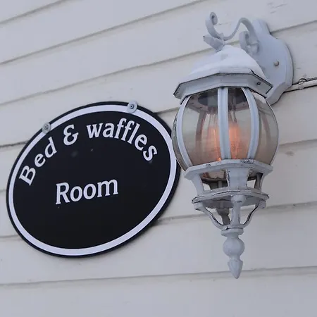 Pensión Bed & Waffles, 2*